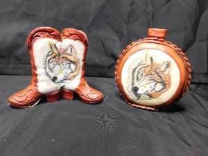 lot 251 image: Ceramic wolf decor