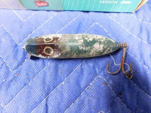 lot 263 image: Vintage Heddon lure