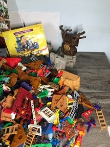 lot 345 image: Fisher Price Imaginext Building System for Kids & More