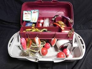 lot 304 image: tackle box of tackle