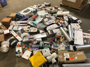 lot 35 image: Gaylord of Assorted Bathroom and Plumbing Items Various Models and Conditions  Customer Returns See Pictures