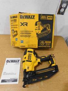 DEWALT 20V MAX XR Lithium-Ion Cordless 16-Gauge Angled Finish Nailer (Tool Only)