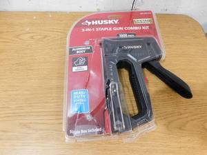 Husky 3-in-1 Aluminum Staple Gun and 1000-Piece Staple Combo Kit