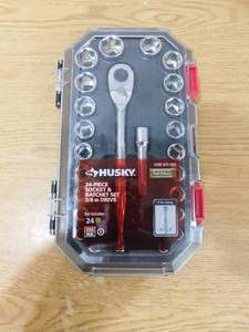Husky 38 in. Drive Ratchet SAEMetric Standard Socket Set (24-Piece)