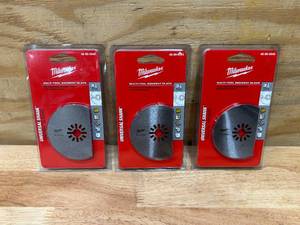 lot 74 image: MILWAUKEE Lot of 3- 48-90-0045 3-18 Multi-tool Segment Blades
