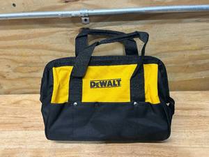 lot 47 image: DEWALT Tool Bag