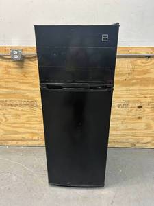 lot 7 image: RCA Refrigerator Model RFR741-Black