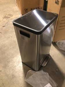 50 Liter13.2 Gallon Soft-Close, Smudge Resistant Trash Can with Foot Pedal and Built in Filter- Stainless Steel Customer Returns See Pictures