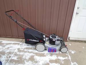 Murray lawn mower. Briggs ex330 with bagger. Lightly used. Tested & works. As shown.