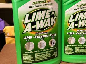 lot 133 image: Lime-A-Way