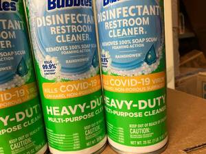 lot 118 image: Scrubbing Bubbles Restroom Cleaner