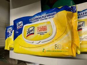 lot 41 image: Lysol Disinfecting Wipes
