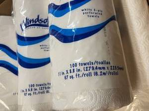 lot 6 image: Paper Towels