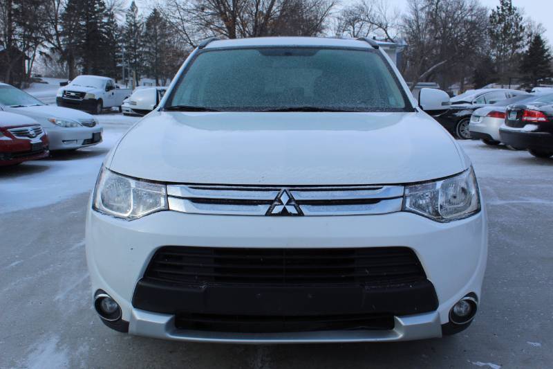 2015 Mitsubishi Outlander SE AWD 4dr SUV