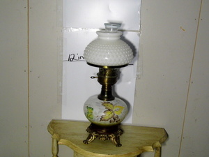 lot 88 image: Electrified Oil Lamp