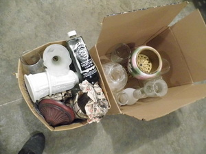 lot 112 image: Extra Lamp Parts