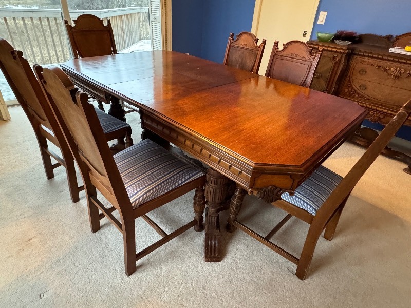 Excellent Edina Moving Auction KBID