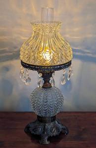 lot 37 image: Vintage CutPressed Glass Table Lamp
