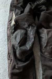 lot 59 image: Mens Tour Master Venture Padded Motorcycle Pants