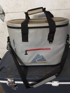 lot 41 image: Ozark Trail soft sided cooler