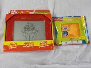 lot 30 image: New Etch A Sketch and Doodle Pro Neon