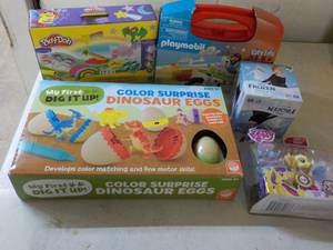 lot 61 image: New Play-Doh, Playmobile and more...