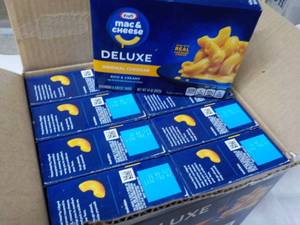 lot 183 image: 8 boxes Kraft Deluxe Mac and Cheese best date 122023