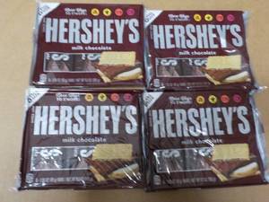 lot 312 image: 4 - 6 packs Hersheys Full Size Candy Bars