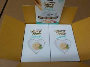 lot 322 image: 30 ct Purina Fancy Feast Savory Cat Treats Natural Tuna in a Demi Glaze best date 082023 Retail $90 total