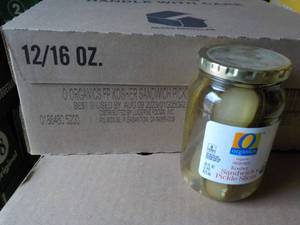 lot 372 image: 12 x 16 oz Jars Kosher Pickle Sandwich Slices Best by 08092023