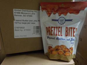 lot 404 image: 10 x 7 oz Bags Pretzel Bites Peanut Butter and Jelly Best By 04162023