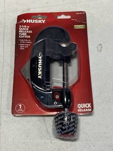 Husky (80-773-111) 2-18 in. Quick-Release Tube Cutter ($25 Retail Value)
