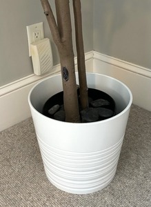 lot 81 image: Fabulous Faux Tree