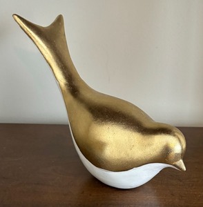 lot 92 image: Gorgeous Golden and White Decorative Bird Figurines