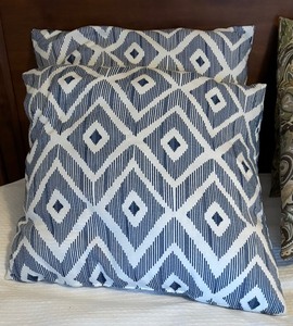 lot 99 image: Six Sensational Accent Pillows