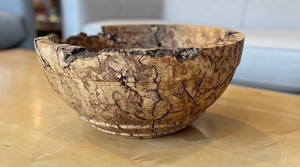 lot 12 image: Artisan Large Oak Burled Wood Bowl