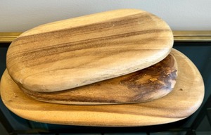 lot 52 image: Three Wooden Cutting Boards and a Minnesota Shaped Basket