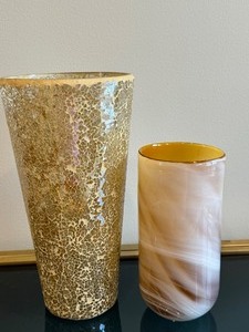 lot 45 image: Two Decorative Glass Vases
