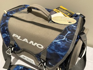 lot 214 image: New Plano 3700 Tackle Box