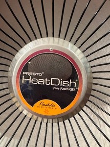 lot 200 image: Presto Heat Dish