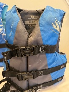 lot 175 image: Childrens Life Jackets