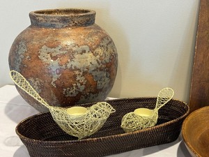 lot 170 image: Home Decor Delights