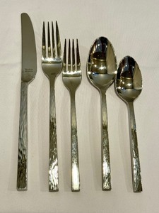 lot 18A image: Vera Wang Wedgwood Flatware