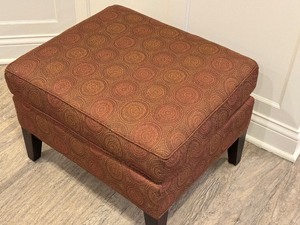 lot 143 image: Upholstered Ottoman