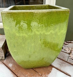 lot 307 image: Pair of Decorative Ceramic Planters