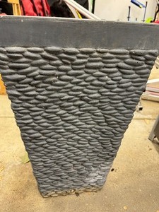 lot 298 image: Decorative Planter