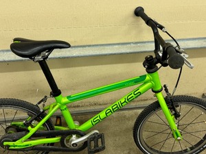 lot 291 image: Childrens Isla Bicycle