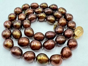 lot 222 image: Dyed Freshwater Pearl Necklace with 14k Clasp