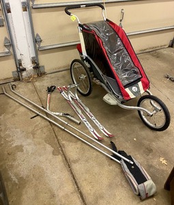 lot 293 image: Cougar Chariot Child Transport Stroller