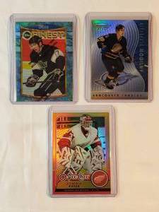 Lot of 3 Refractors Alexander Mogilny Bowmans Best, Dominik Hasek O-Pee-Chee, Jari Kurri  Topps Finest